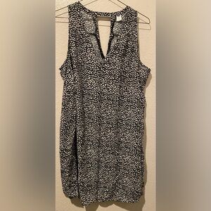 Old Navy Black and White Polka Dot Sleeveless dress